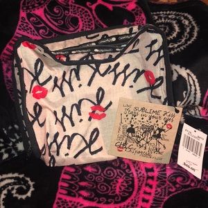 XL Ivy Cosmetic Big Kiss Natural